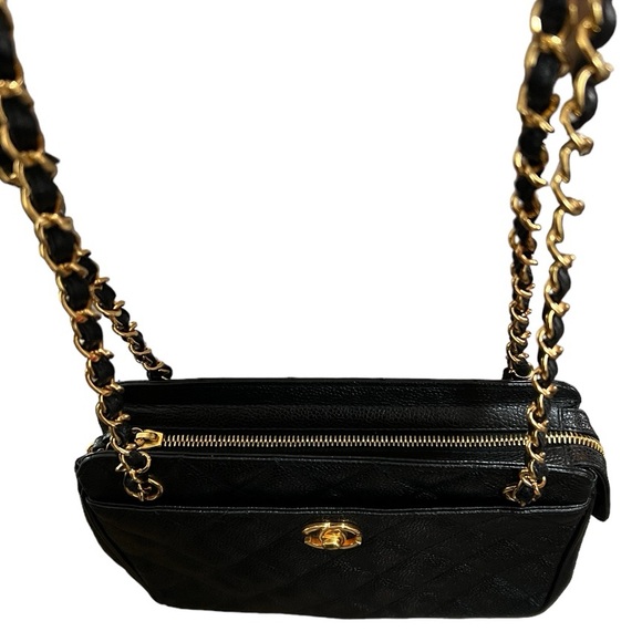 Authentic vintage CHANEL diamond quilted CC Turnlock crossbody bag EXCELLENT! - Picture 4 of 14